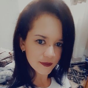 Meet your Posher, Adriana
